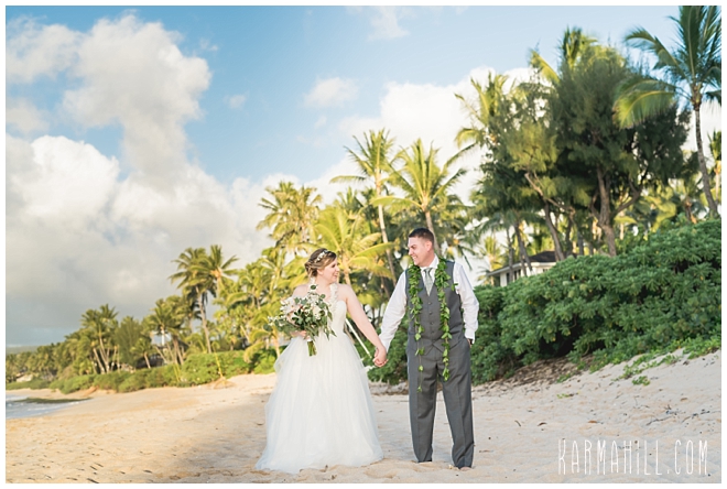 Oahu wedding on the beach by Simple Oahu Wedding 
