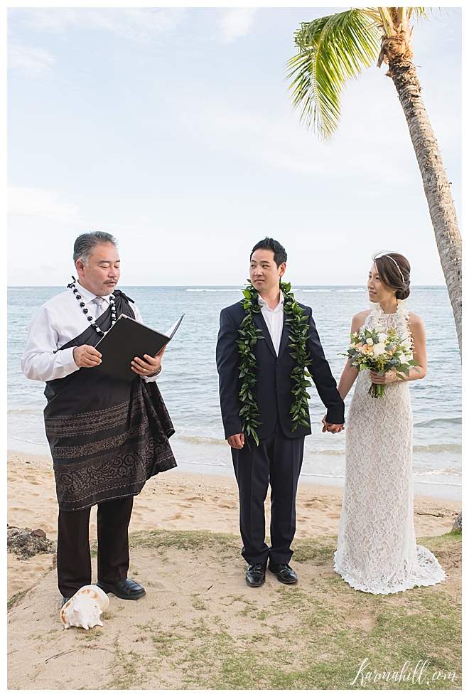 Tropical Vibe Paulina Kiyeon S Oahu Beach Wedding