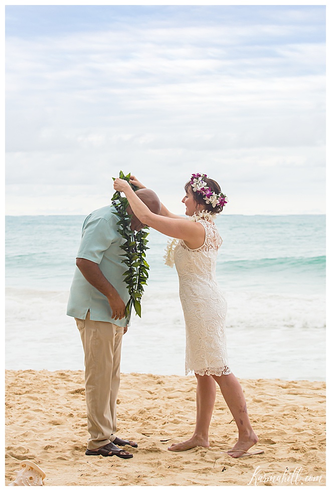 A Theme of Love ~ Nancy & Curtis' Oahu Beach Wedding
