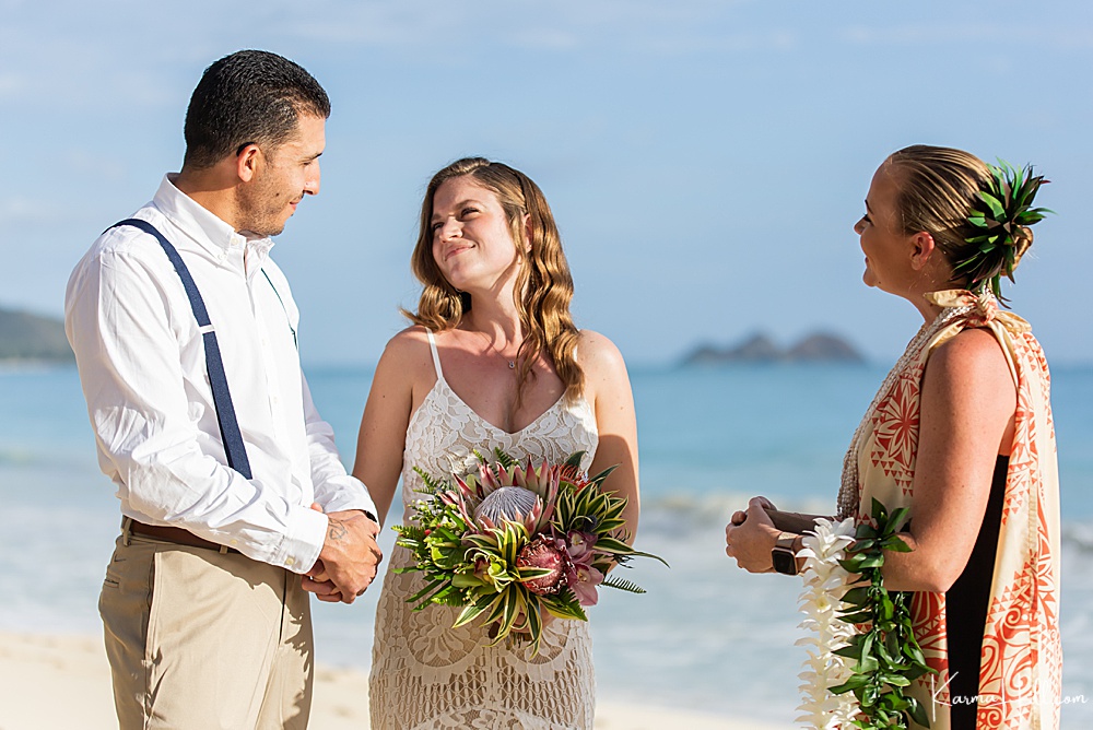 top Oahu wedding photographer