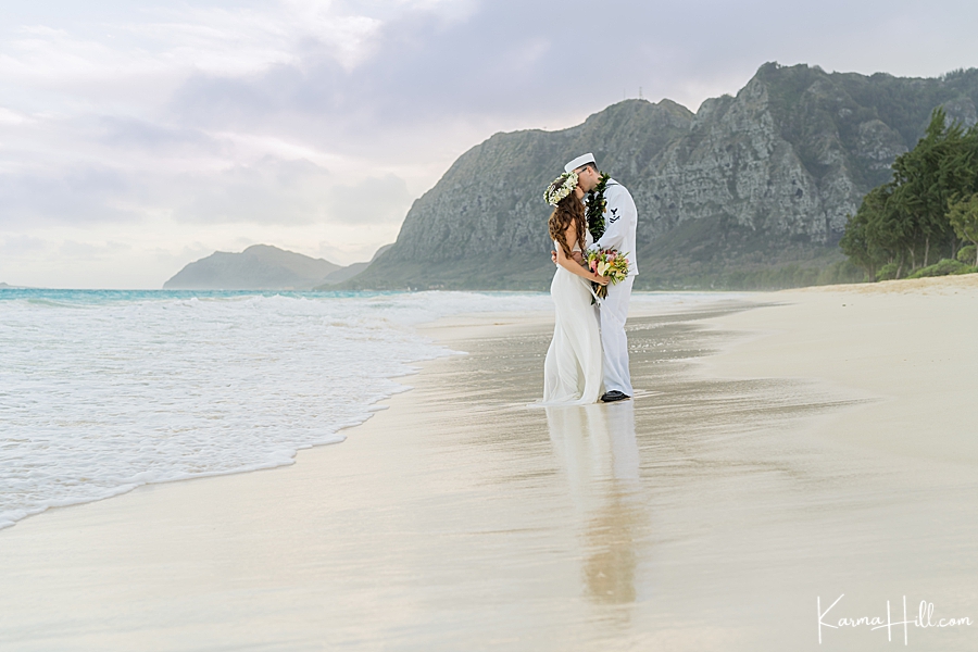Oahu beach wedding - navy