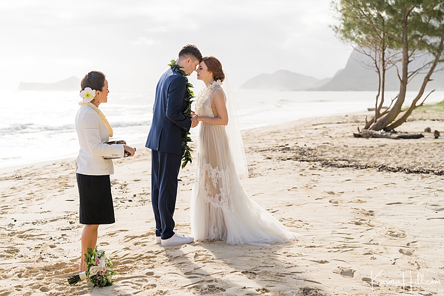 real oahu wedding at waimanalo beach 