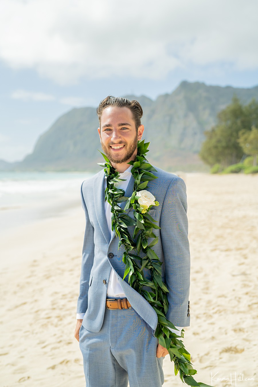 groom at Oahu Beach Wedding 