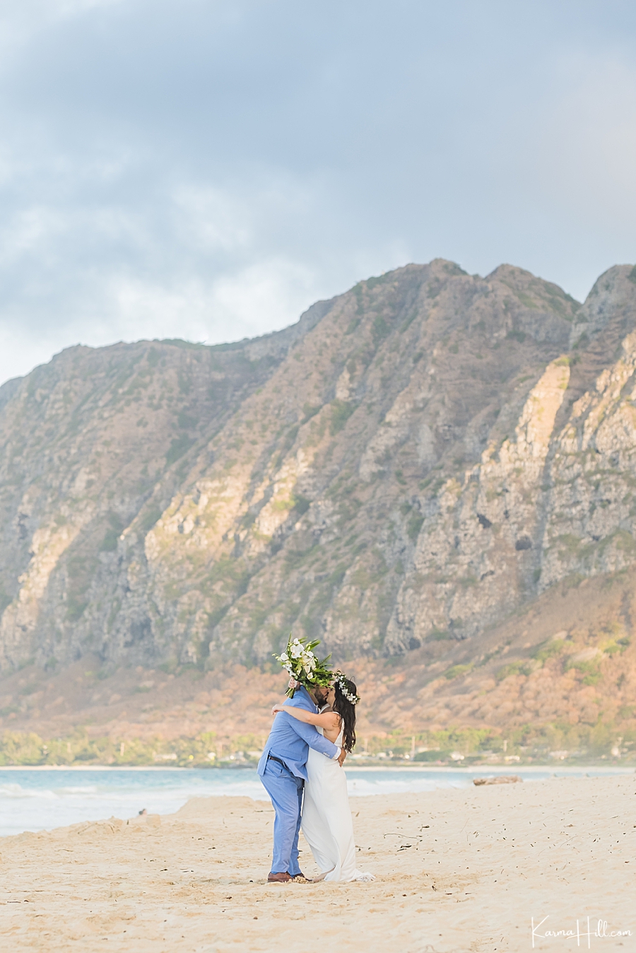 scenic Oahu elopement