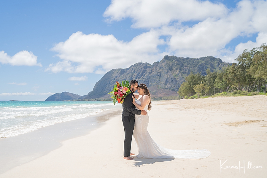 Oahu Wedding in the morning