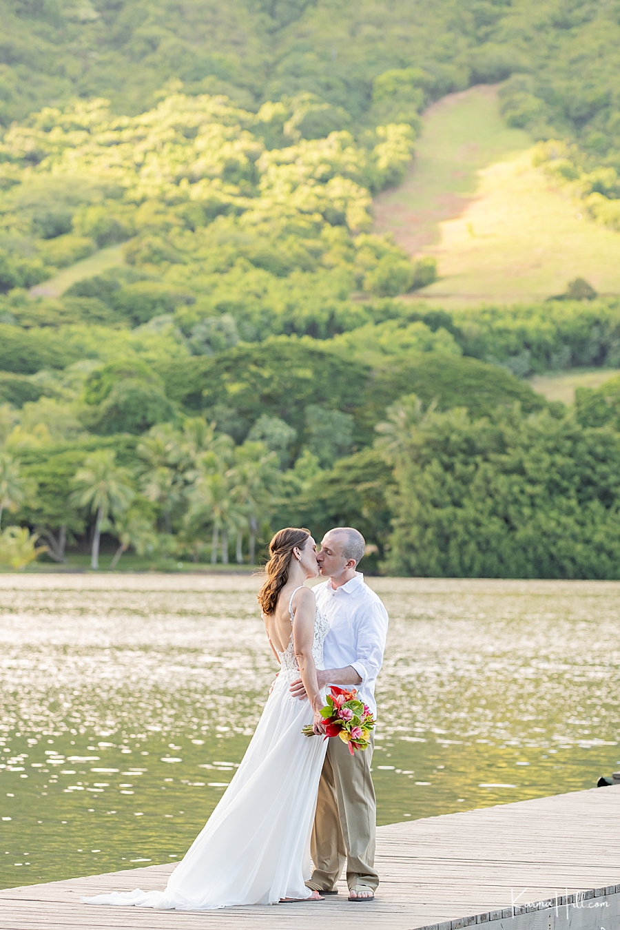 Hawaii Micro Wedding