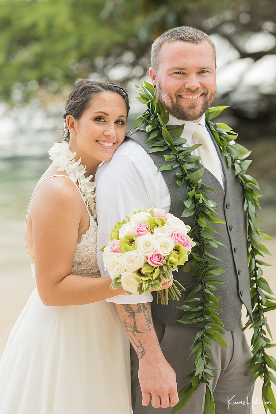 Hawaii Destination Wedding photography by Karma Hill Photography