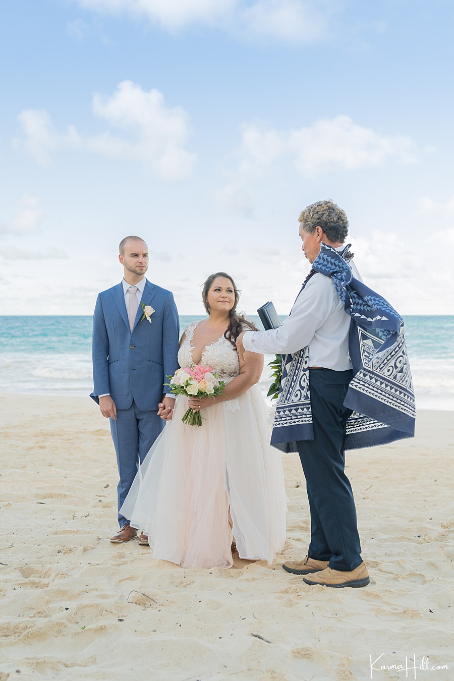 Wedding officiants Oahu Hawaii
