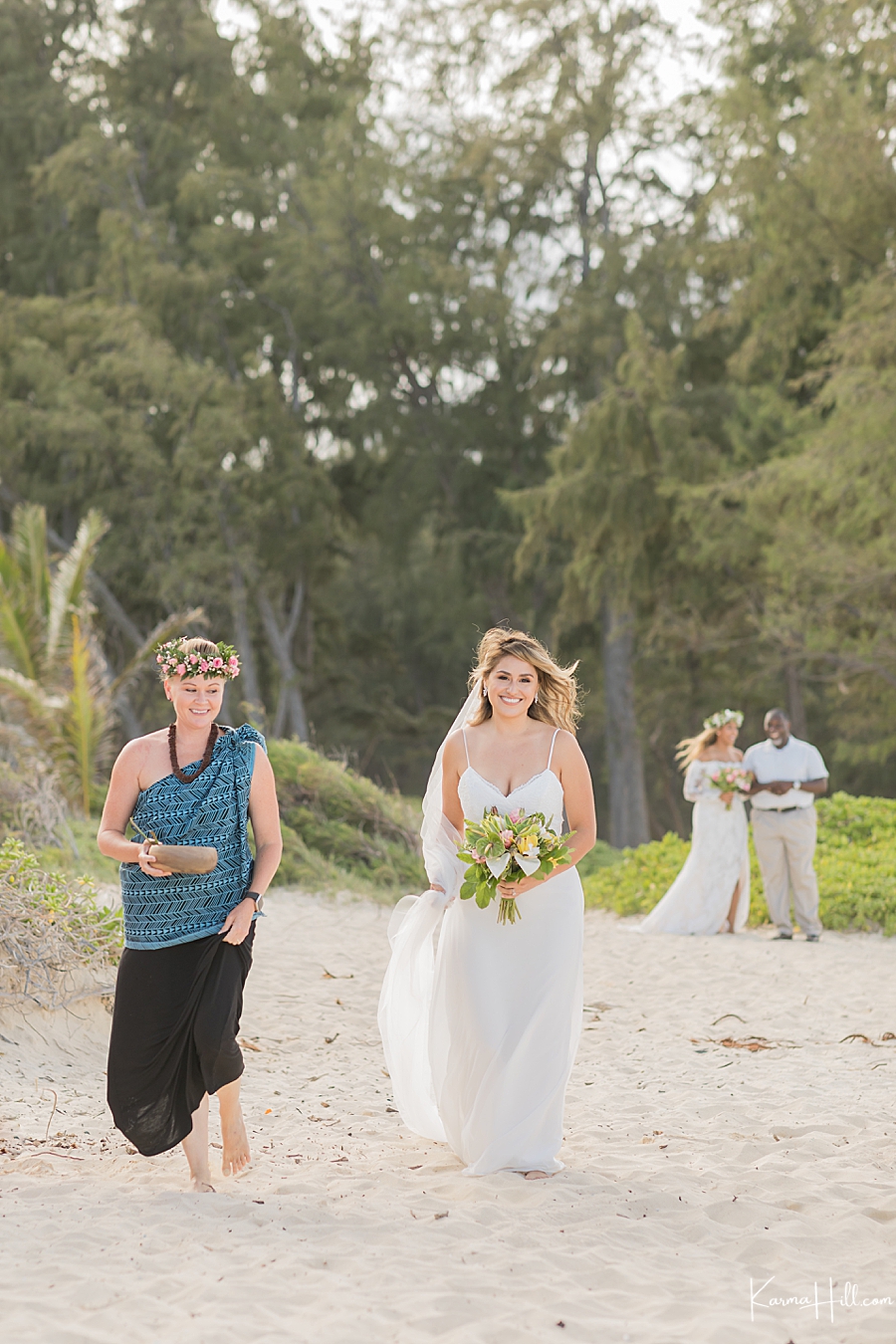 Oahu beach wedding 