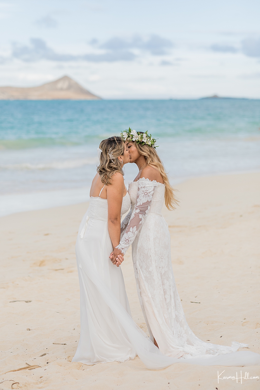 Hawaii couple at wedding