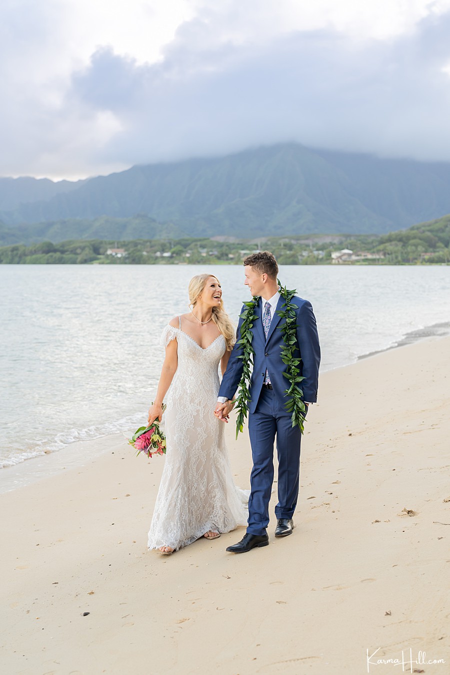 Oahu wedding photographers
