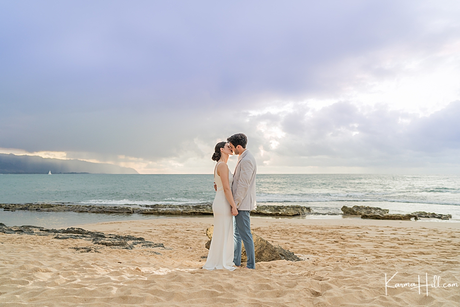 Oahu beach elopement
