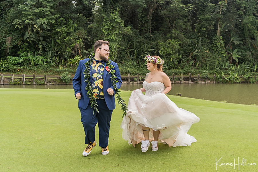 fun wedding photographers in hawaii
