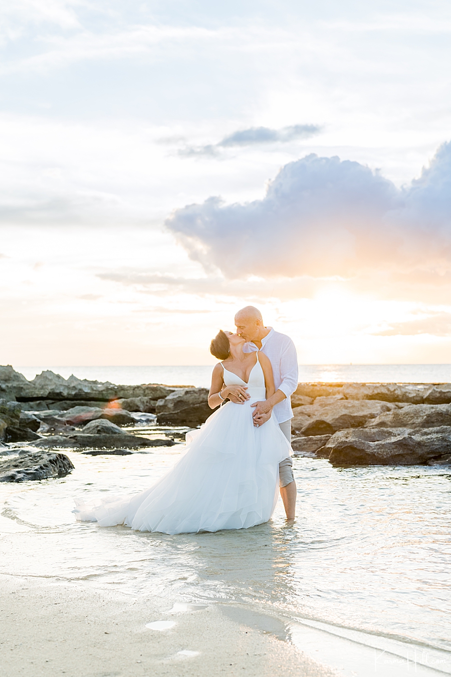 hawaii bride and groom sunset photography