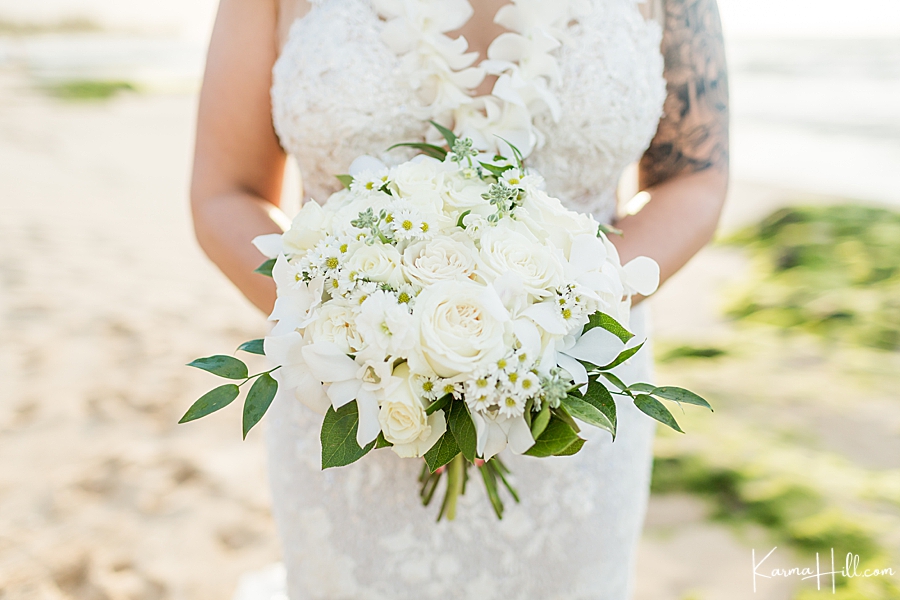 white wedding bouquet by sweet blossom hawaii