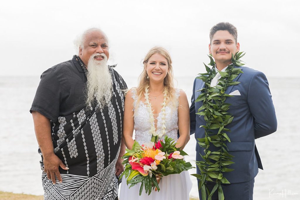 Wedding officiants Oahu Hawaii
