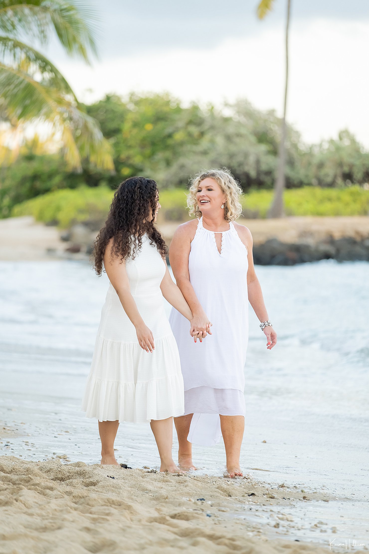same sex brides wedding in hawaii