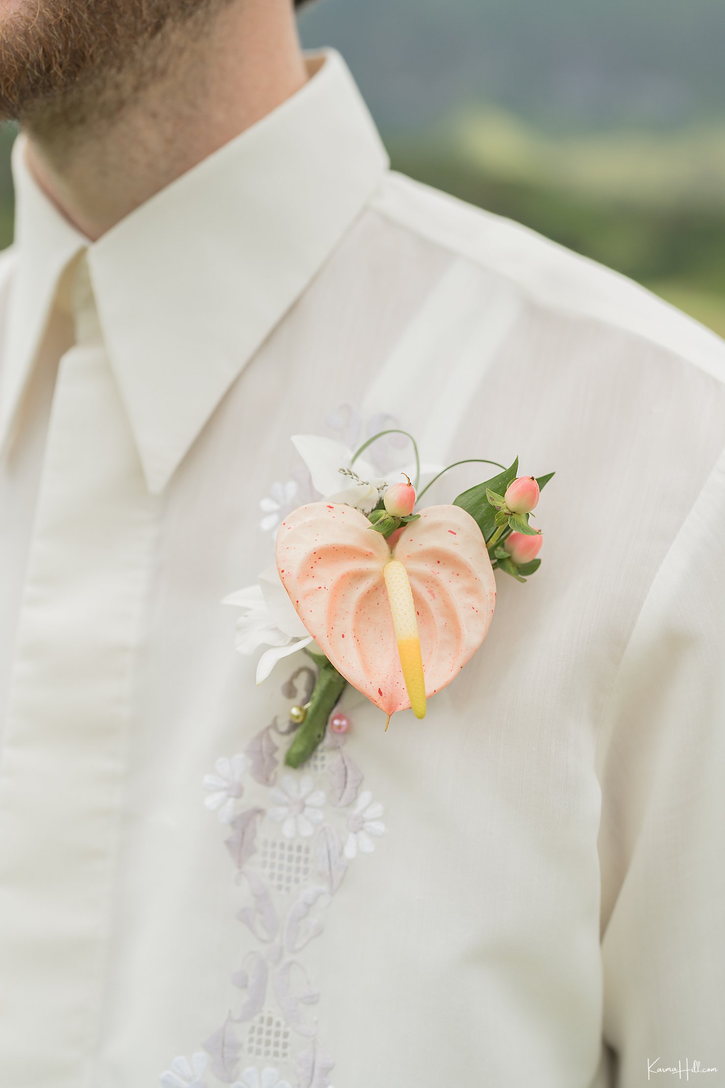 sweet blossoms hawaii boutonniere