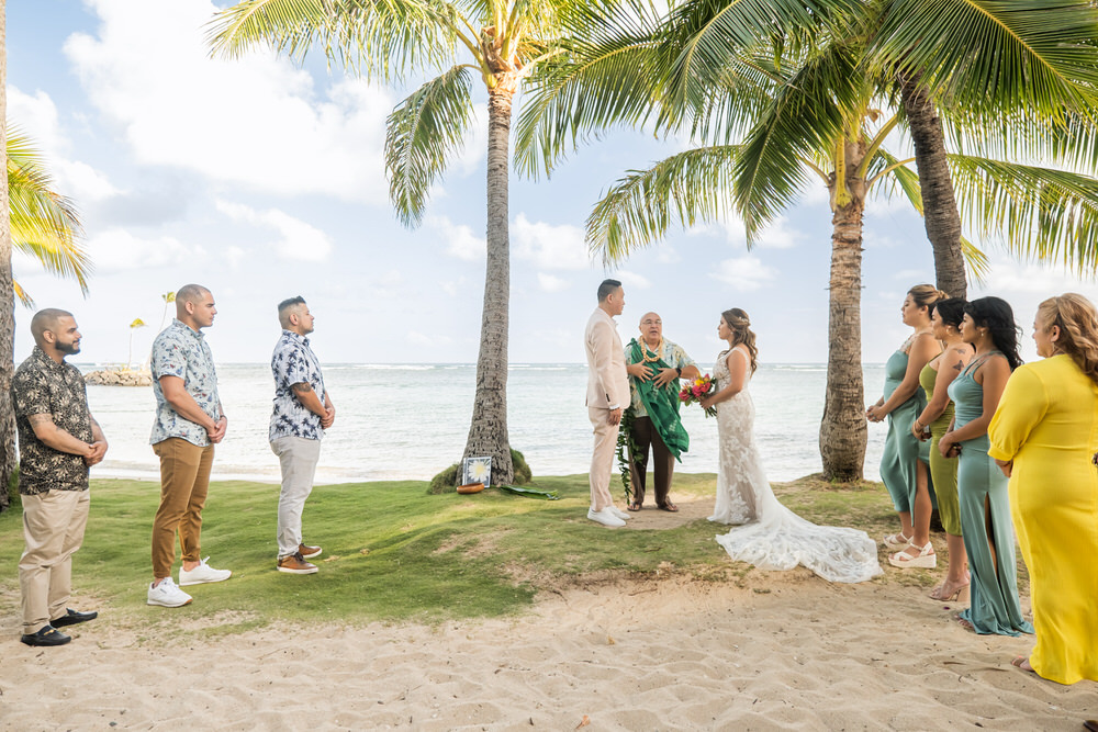 beach wedding in Oahu ocean front