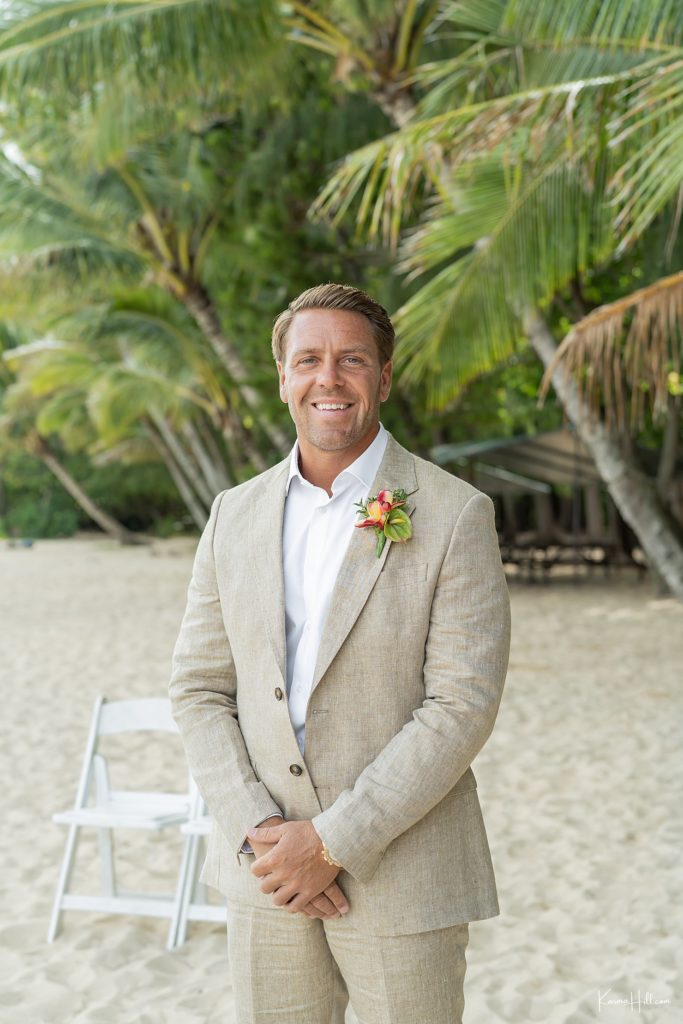 A Secret Ceremony - Clare & Christopher's Venue Wedding in Oahu