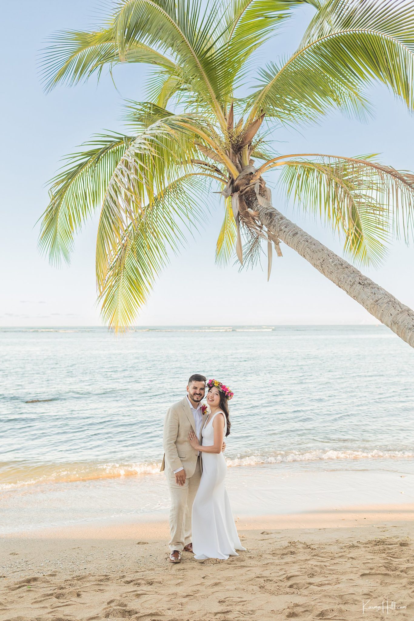 Bringing their Best - Lani & Alex's Beach Wedding in Oahu