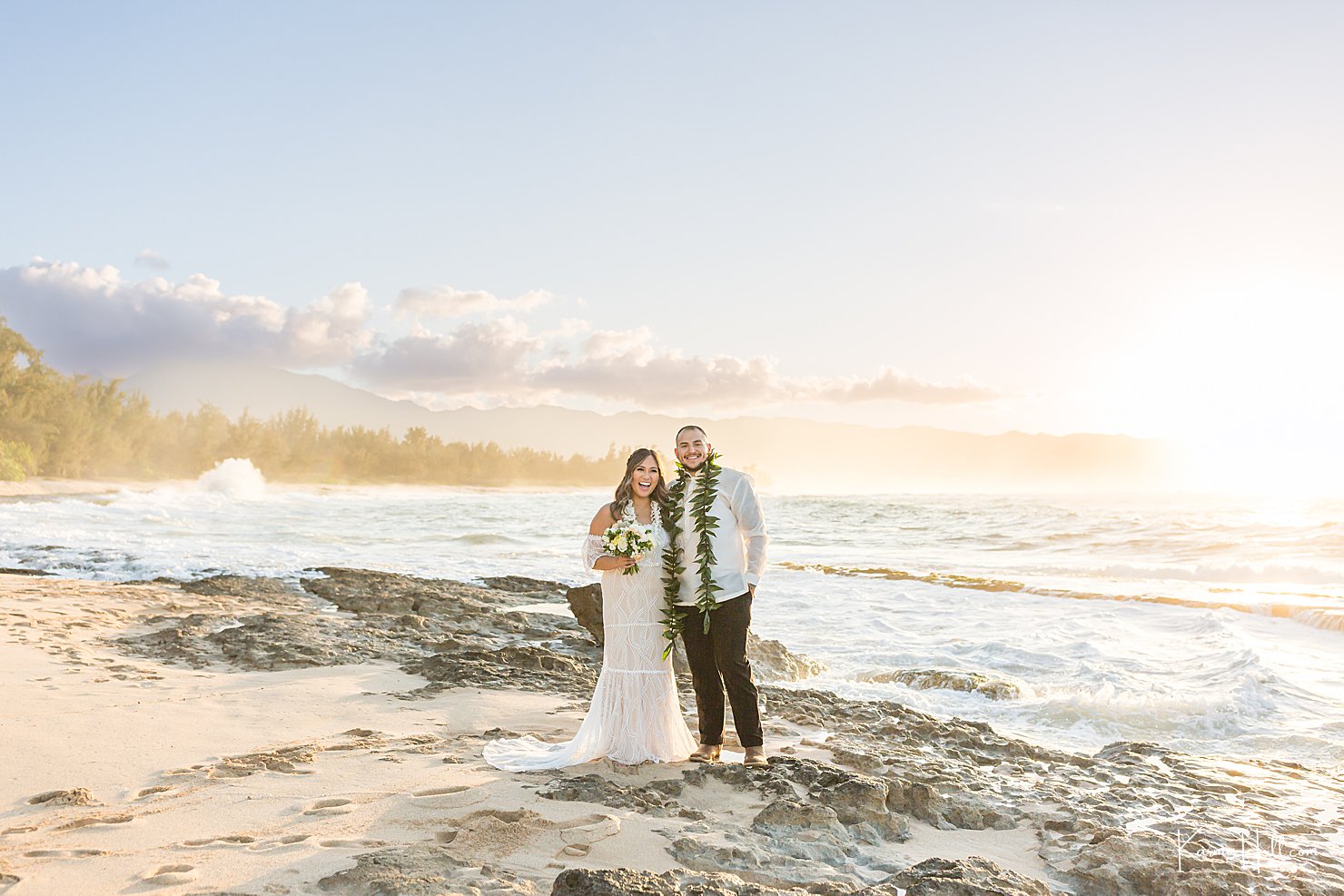 Time Stood Still - Marielle & Jonathan's Oahu Elopement