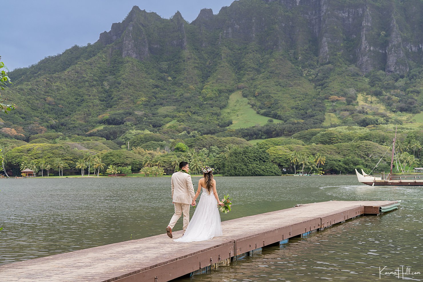 happy newlyweds in hawaii 
