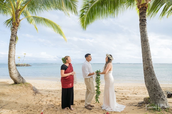 Hawaii Holds Our Hearts - Kelsey & Michael's Oahu Vow Renewal