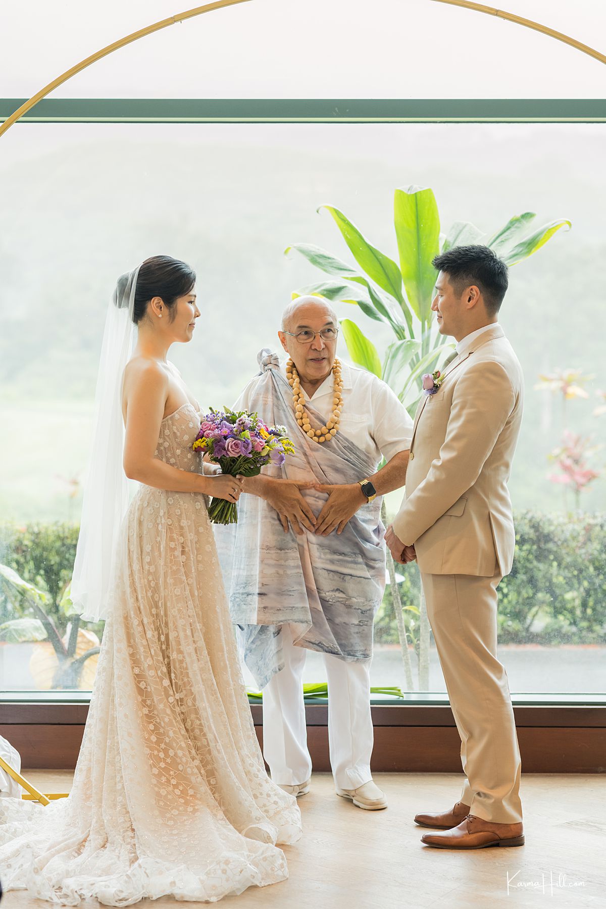 wedding in oahu 