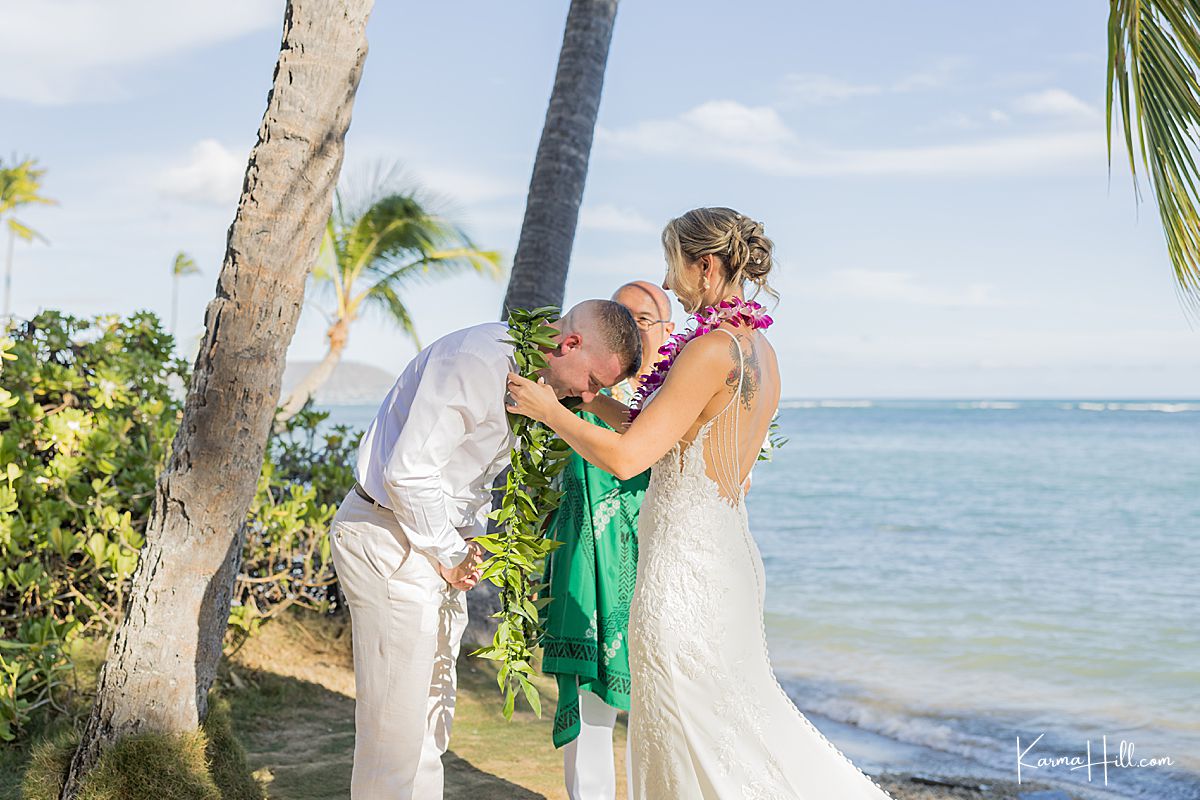 oahu beach wedding 