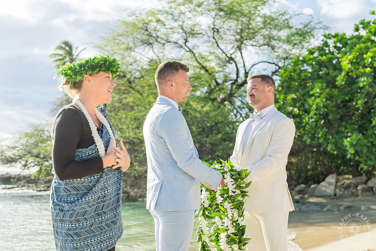 Oahu beach wedding