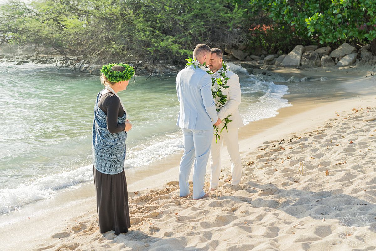 Oahu beach wedding