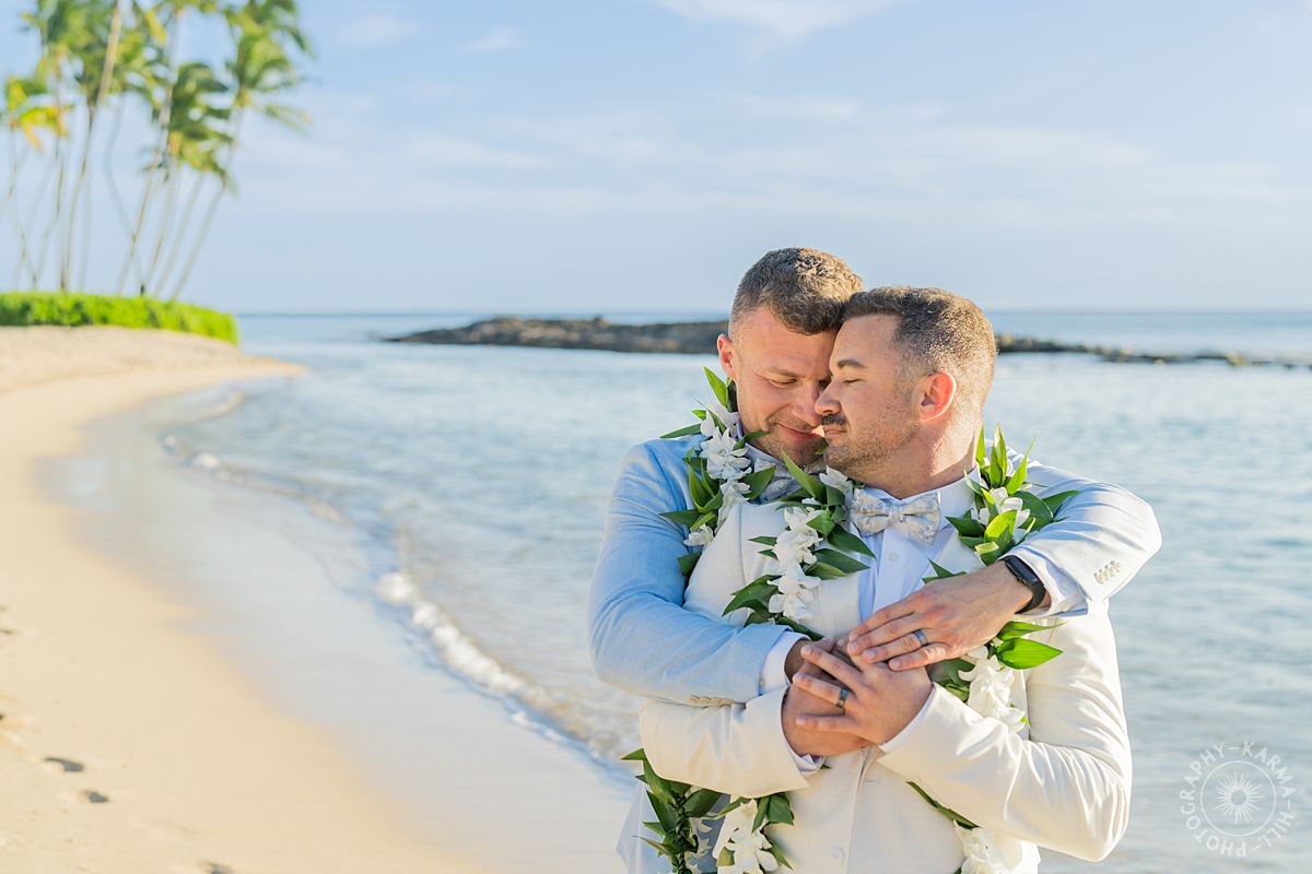 Oahu beach wedding