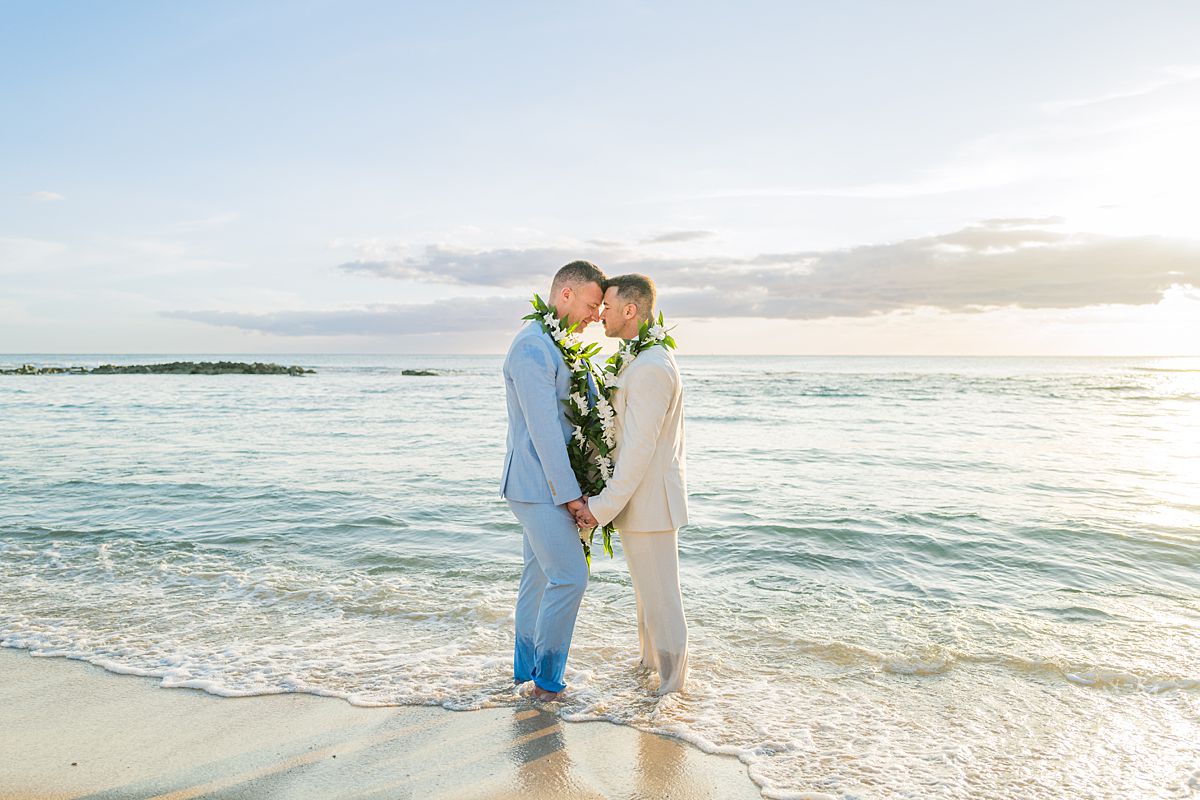 Oahu beach wedding