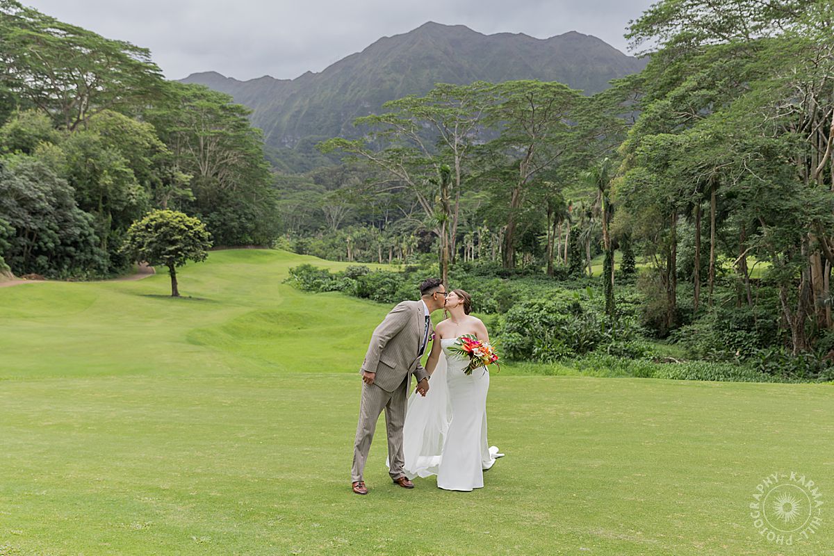 Oahu destination wedding 