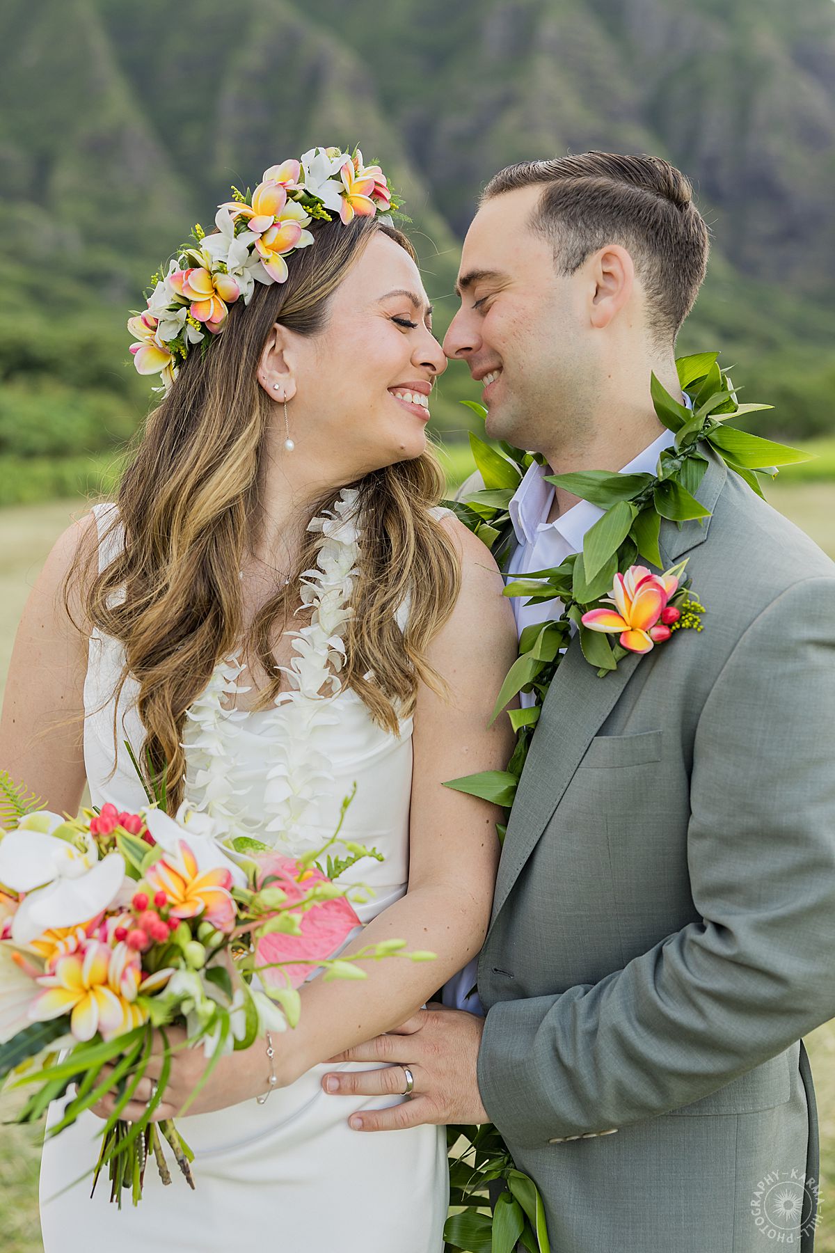 Oahu beach wedding