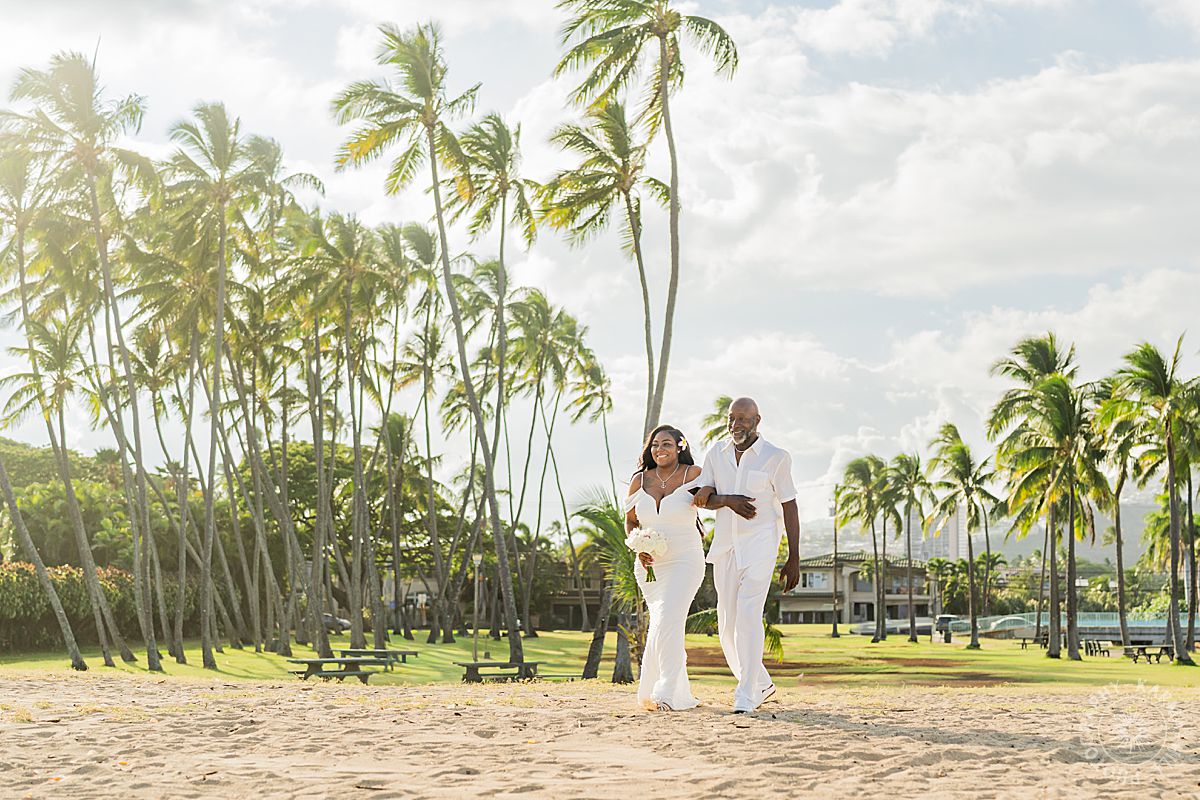 Oahu beach wedding