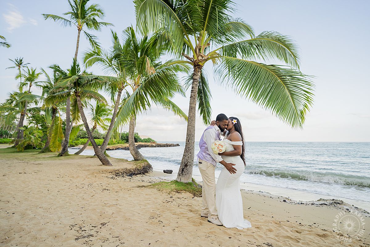 Oahu beach wedding