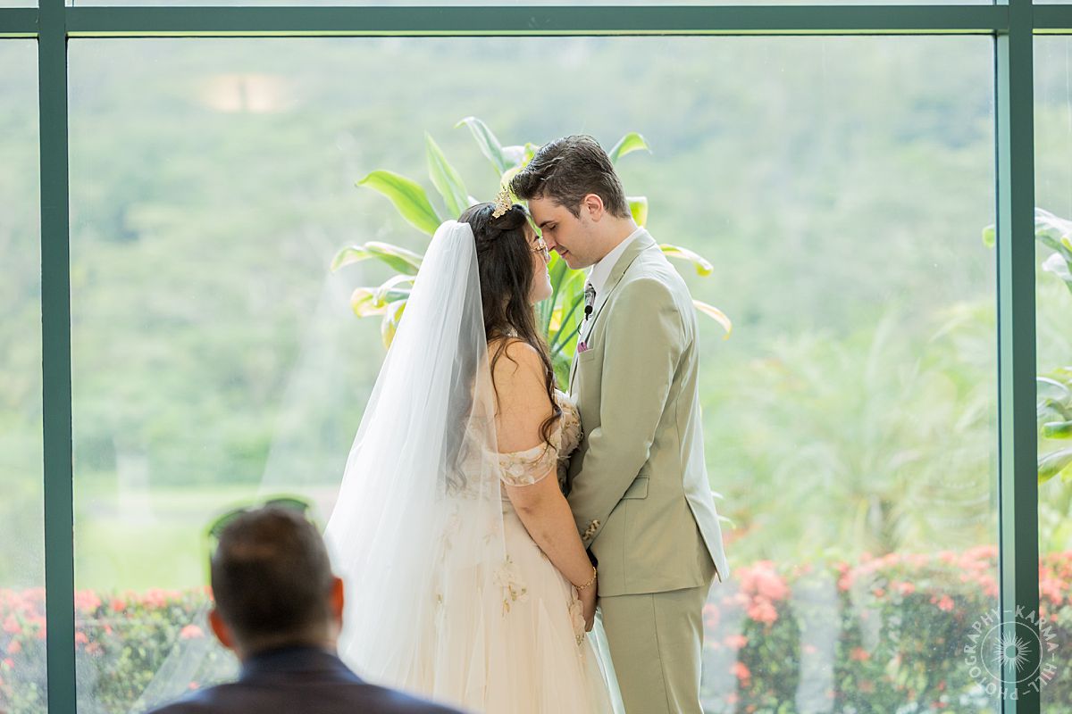 Oahu destination wedding 