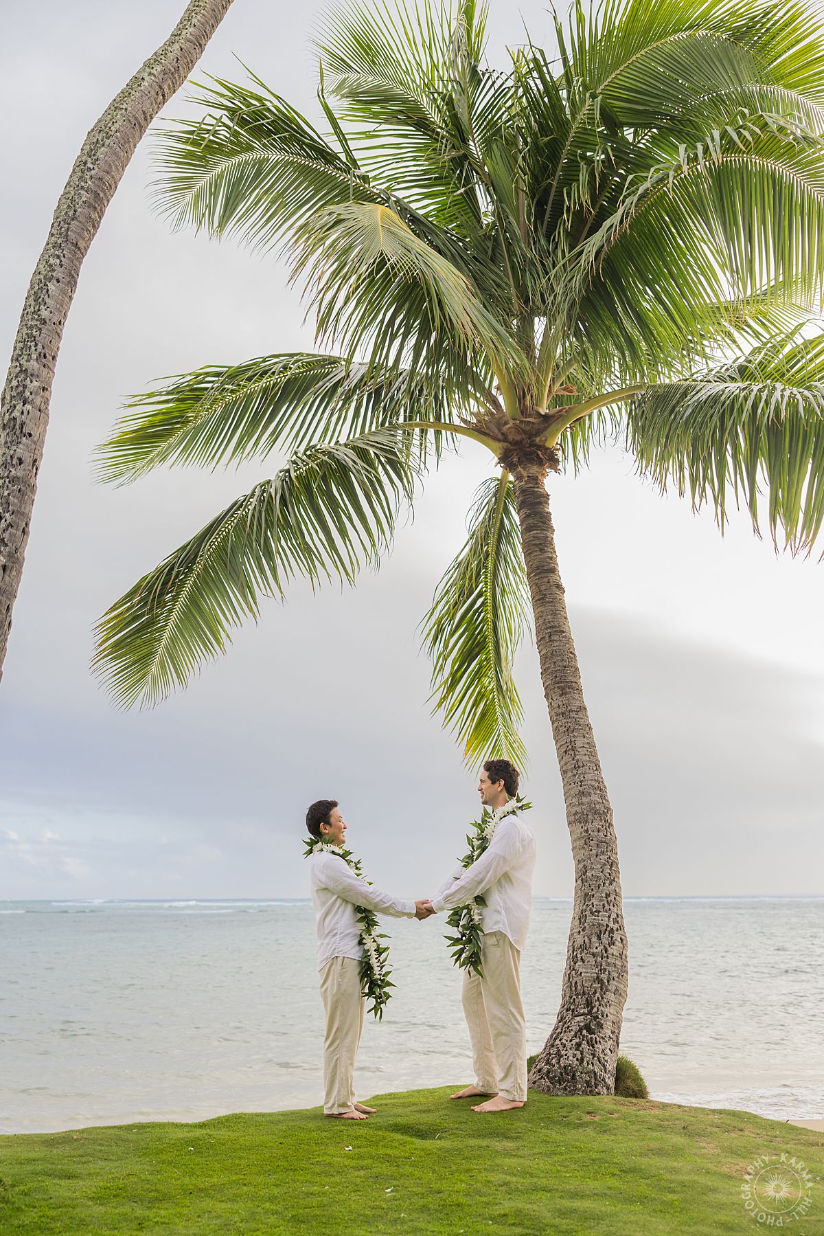 Oahu beach wedding
