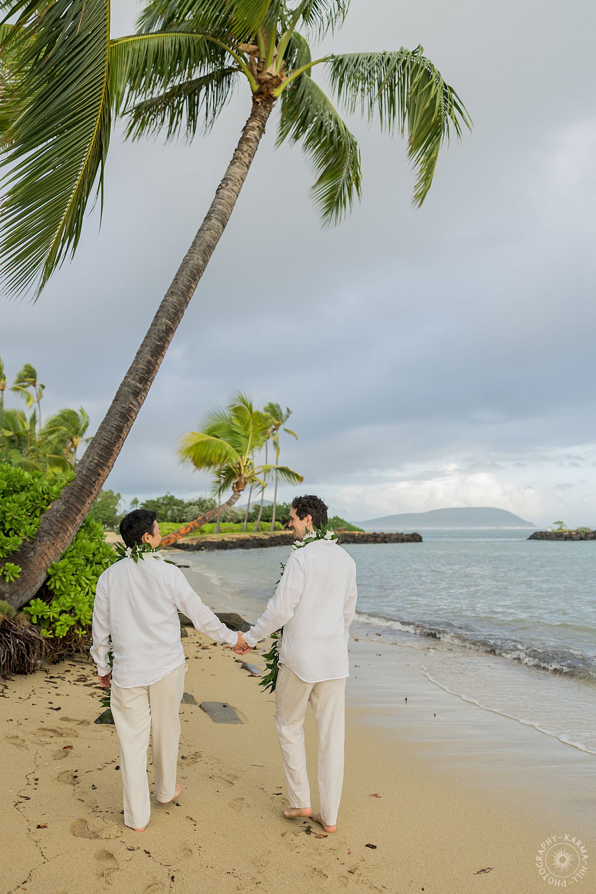 Oahu beach wedding