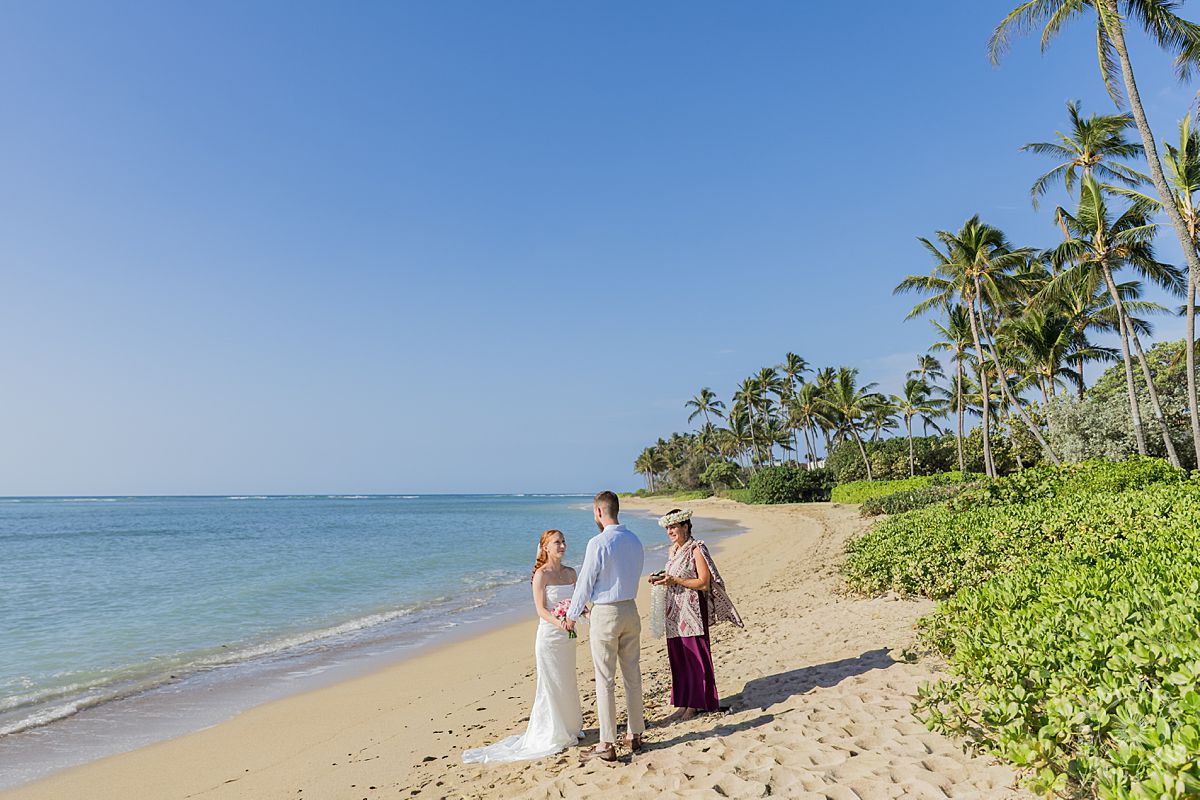 Oahu beach wedding