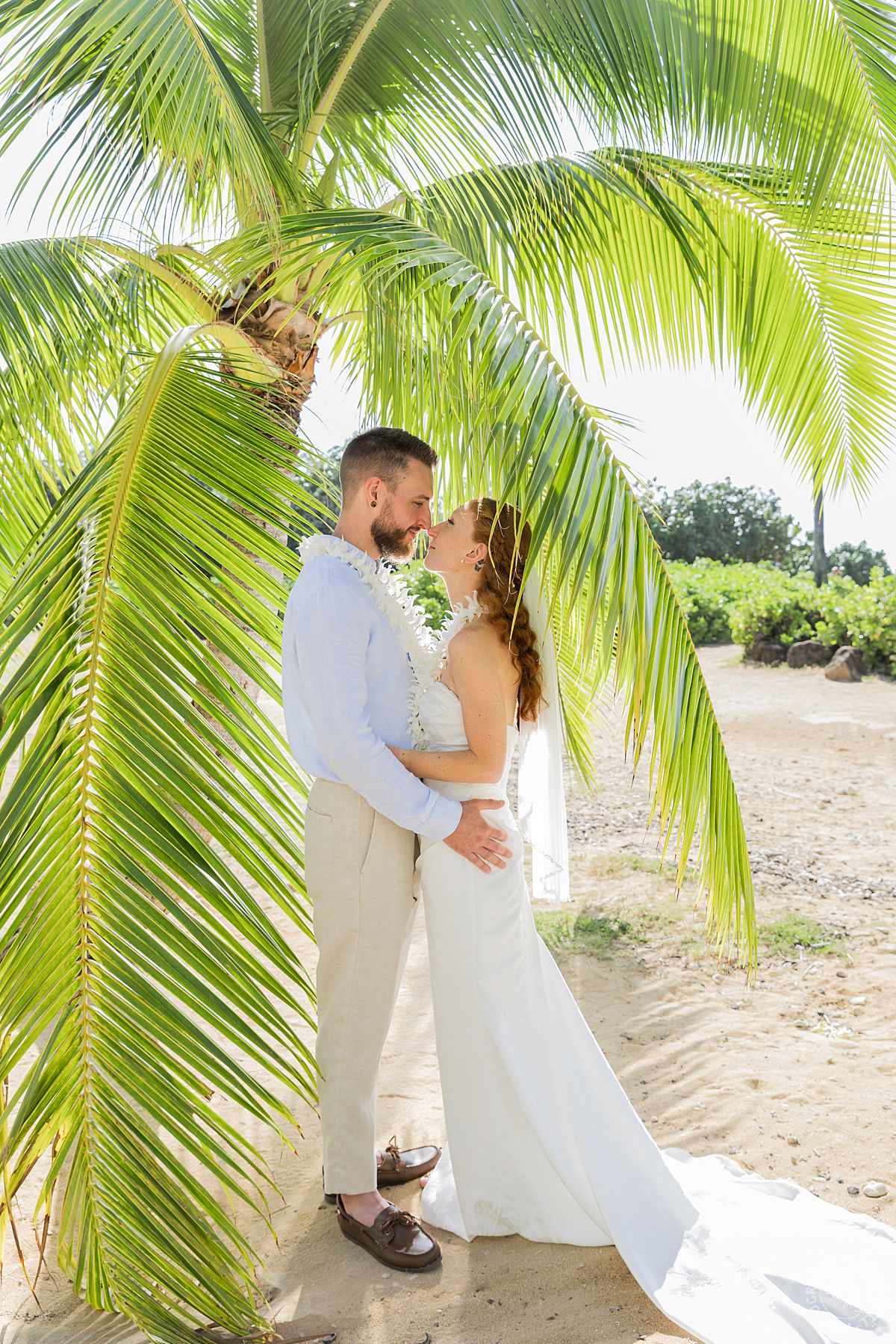 Oahu beach wedding